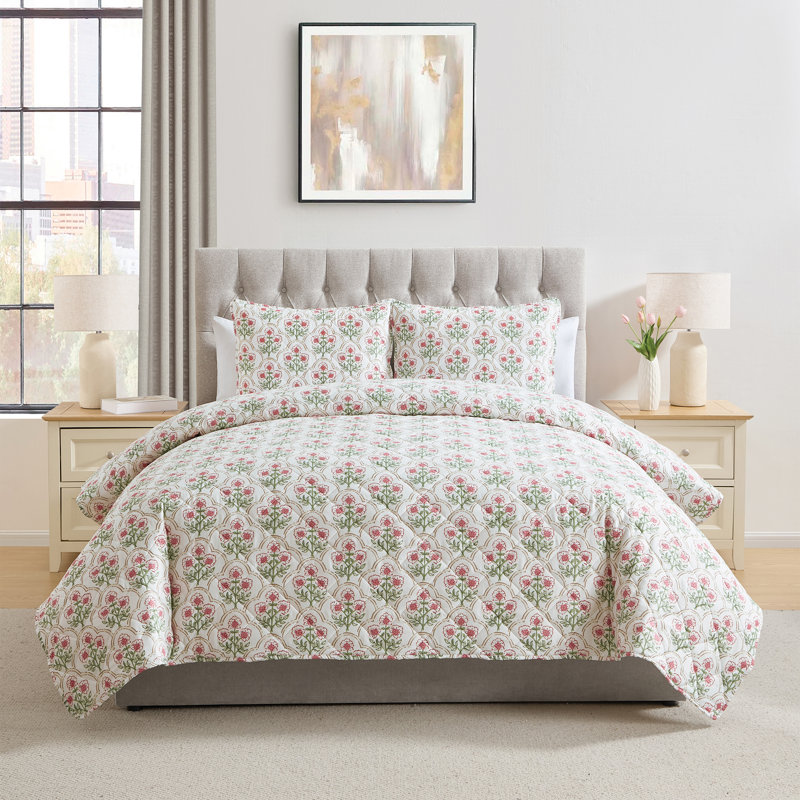 VCNY Home Ellia Taupe 3-Piece Pinsonic Quilt Set, Full/Queen, Full Quilt + 2 Standard Shams, Taupe/Red/Green Floral