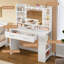 Petit bureau de meuble-lavabo avec 2 tiroirs et compartiments latéraux, petit meuble-lavabo de maquillage avec 3 modes de couleur et tablettes de rangement ouvertes à luminosité réglable, coiffeuse pour chambre à coucher, blanc