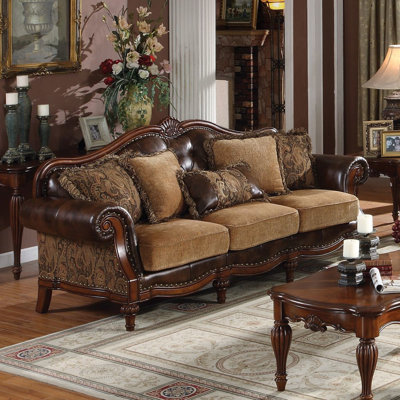 Alejandro Sofa W/5 Pillows