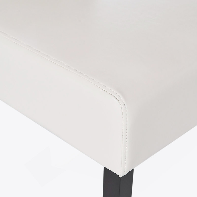 CHAISE DE SALLE À MANGER CARTER 5-TUFT KD CARTER