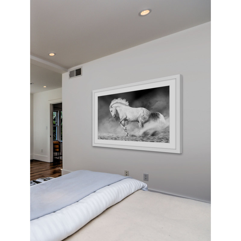 « flambing bronco », reproduction de photo sur papier encadrée, H 20 po x l 30 po x P 1,5 po