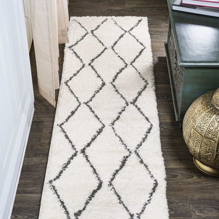 Schleicher Moroccan Diamond Shag White/Gray Rug