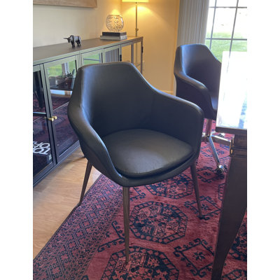 Chaise avec accoudoirs rembourrée Teegan