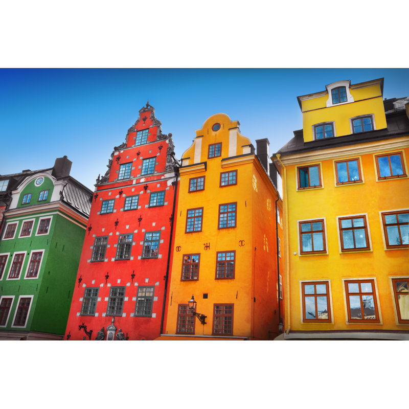 Bâtiments colorés Elselien dans la ville par Adisa, H 32 po x l 48 po