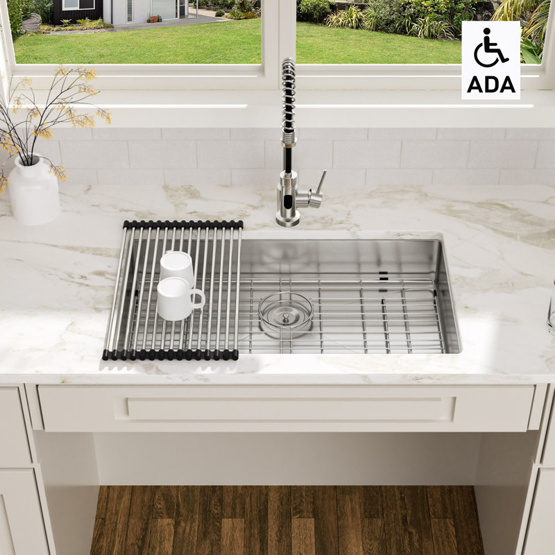 Évier de cuisine encastré encastrable L 30 po x l 18 po ADA Conforme à l'ADA Évier de cuisine de 5,5 po à faible profondeur et accessible en acier inoxydable 16 G avec accessoires