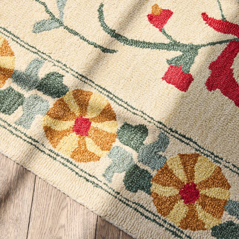 Shangrila Folk Floral Wool Rug, Rectangle 4' x 6'