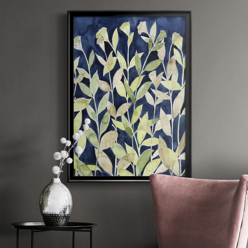 Indigo Blooming Night I, toile encadrée de qualité supérieure - prête à être accrochée, H 30,5 po x l 22,5 po x P 1 po, Noir