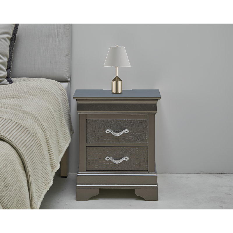 Eslov Metalic Black Nightstand, Metalic Black