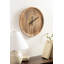 Horloge en bois sculpté-106331200