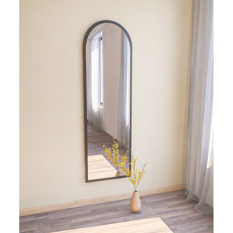 Élégant miroir mural noir de 19,7 po x 63,0 po x 0,9 po | Fabrication 100% en panneau de fibres à densité moyenne, conception écologique Fllot-E | Couleur unie moderne, parfaite pour la décoration intérieure et les intérieurs élégants | Fixation murale facile