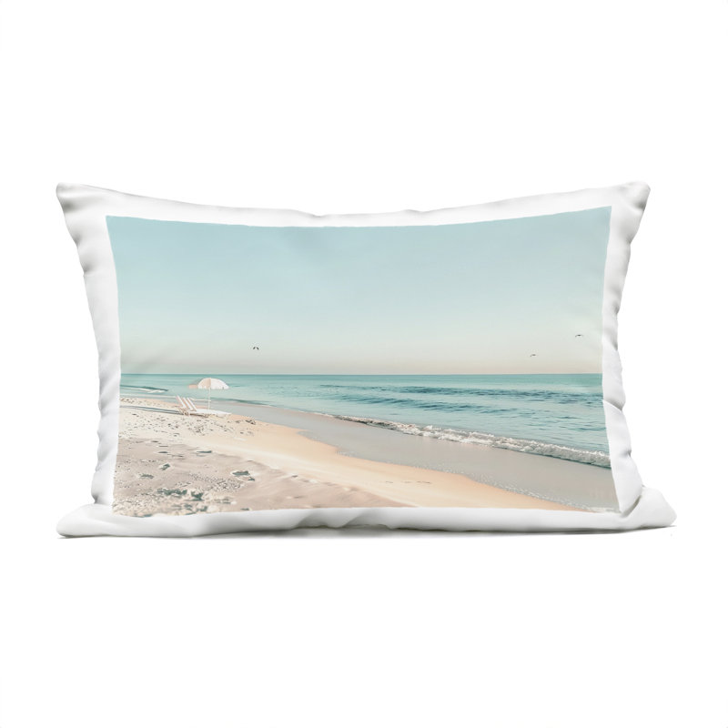 Coussin Sunlit Shoreline Horizon, Rivage bleu clair, Rectangle H 14 po x l 20 po
