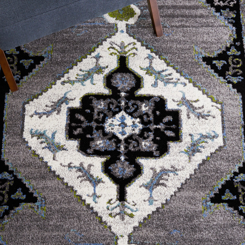Evanoff 260 Area Rug In Grey / Green, Rectangle 2'7" x 5'