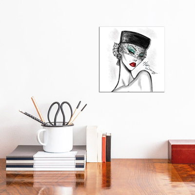 Veiled Glamour  - HWI586