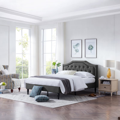 Grand lit plateforme tapissier Yulita