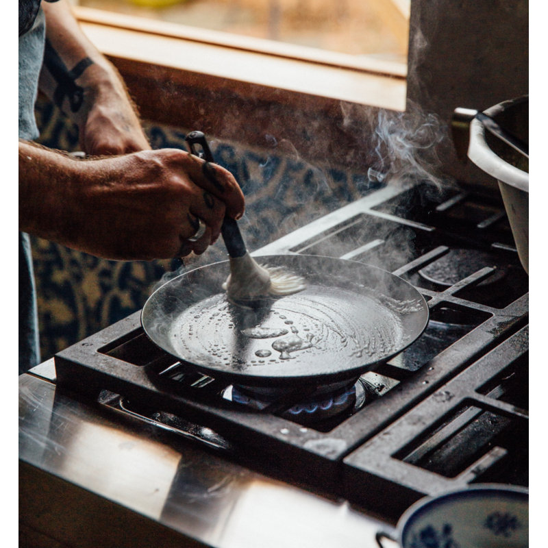 Matfer Bourgeat Black Carbon Steel Crêpe Pan, 9 1/4"
