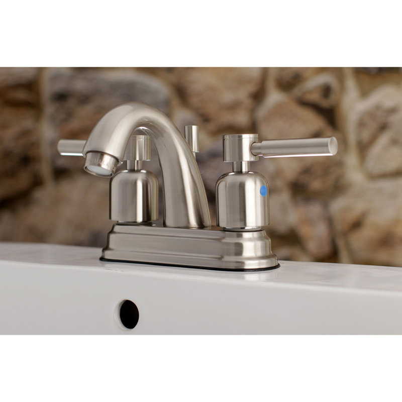 Robinet de salle de bain central à 4 poignées à 3 trous à fixation sur le comptoir avec robinet escamotable en plastique Kingston Brass