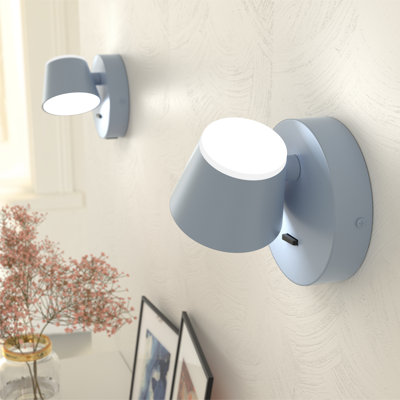 Vincentia LED Armed Sconce