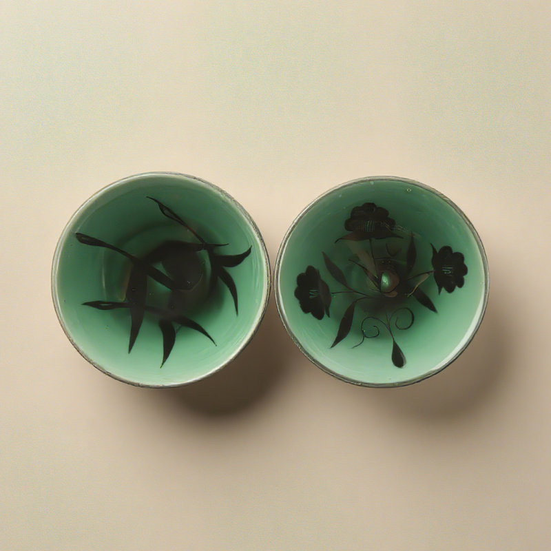 Assiette en céramique peinte à la main, vert
