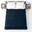 Couvre-lit matelassé à lignes bleues sur fond doré toutes tailles-126130634