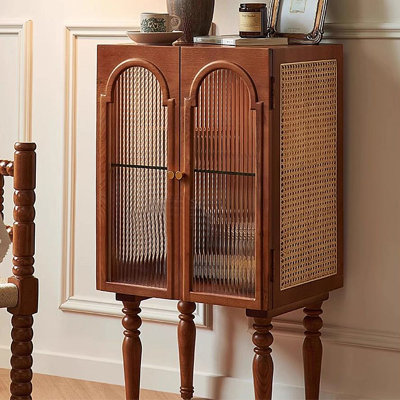 Armoire de rangement à pieds hauts de style français