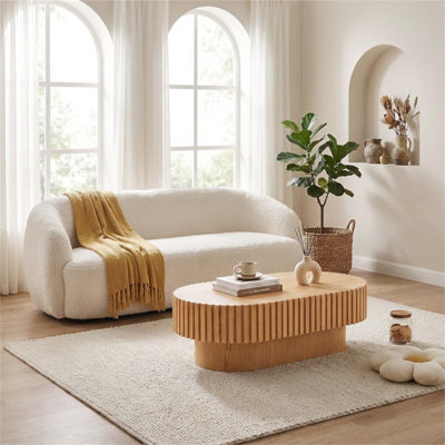 Table basse ovale, conception cannelée moderne Mid-Century avec piédestal robuste, parfaite pour les salons et les petits espaces, 43,1 pouces