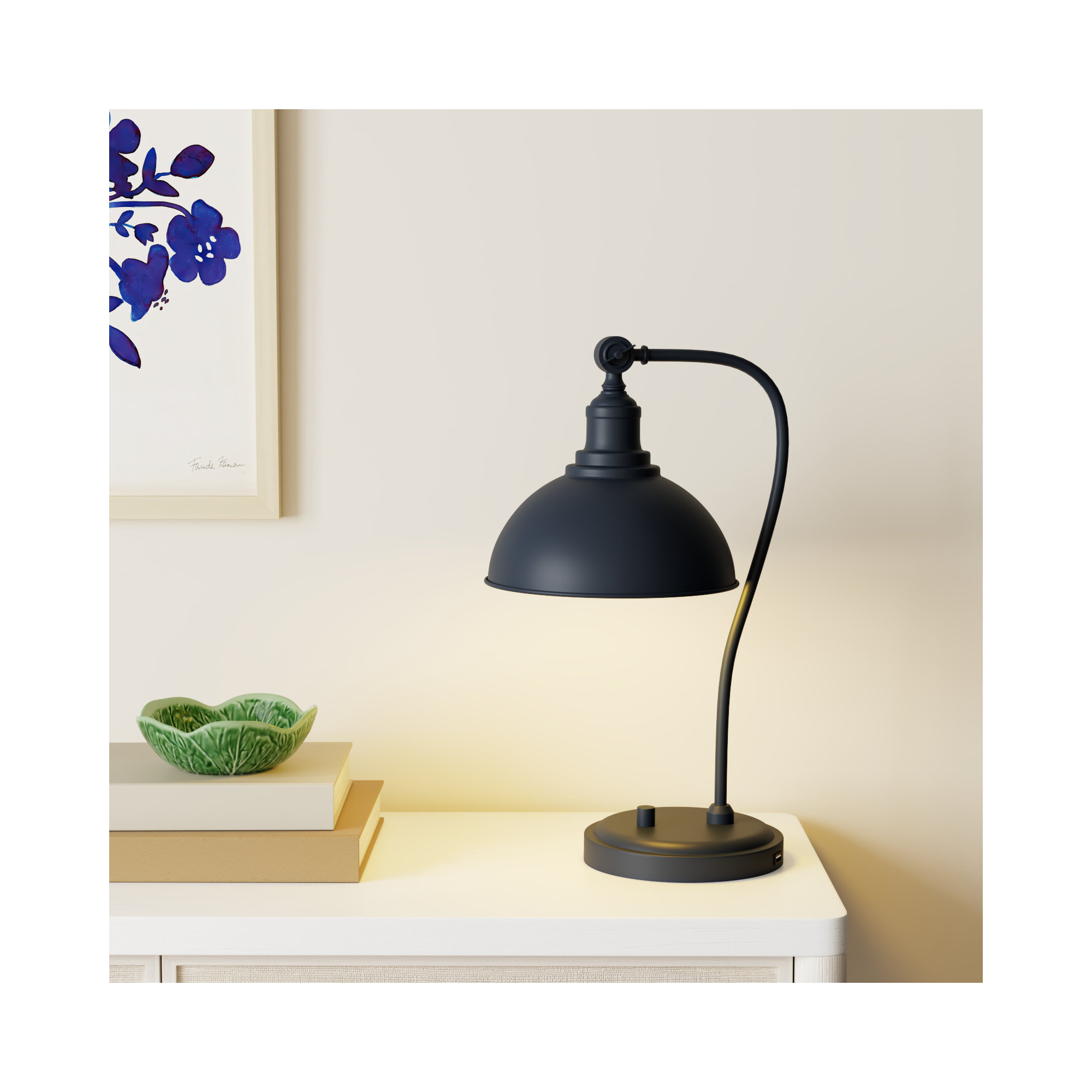 Petal Metal USB Desk Lamp