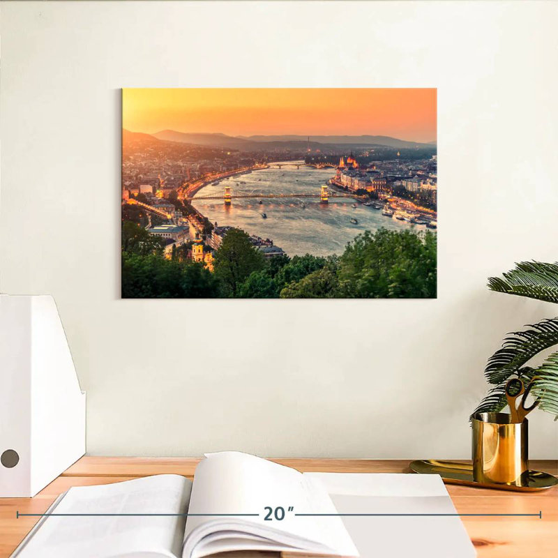 Nicci Budapest Cityscape, 8" H x 12" W