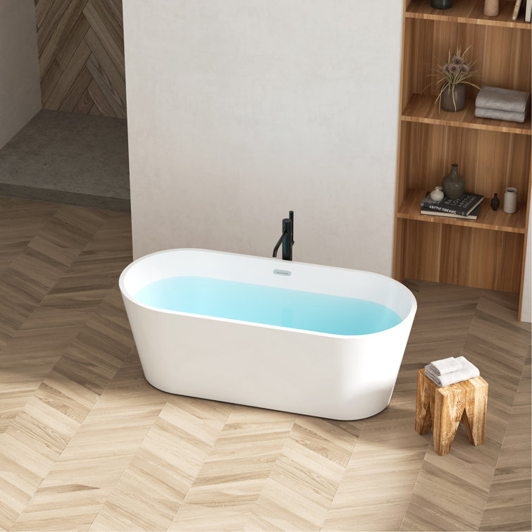 Acrylic Freestanding Bathtub, Modern & Contemporary Design Soaking Tub With Toe-Tap Drain In Chrome And Classic Slotted Overflow