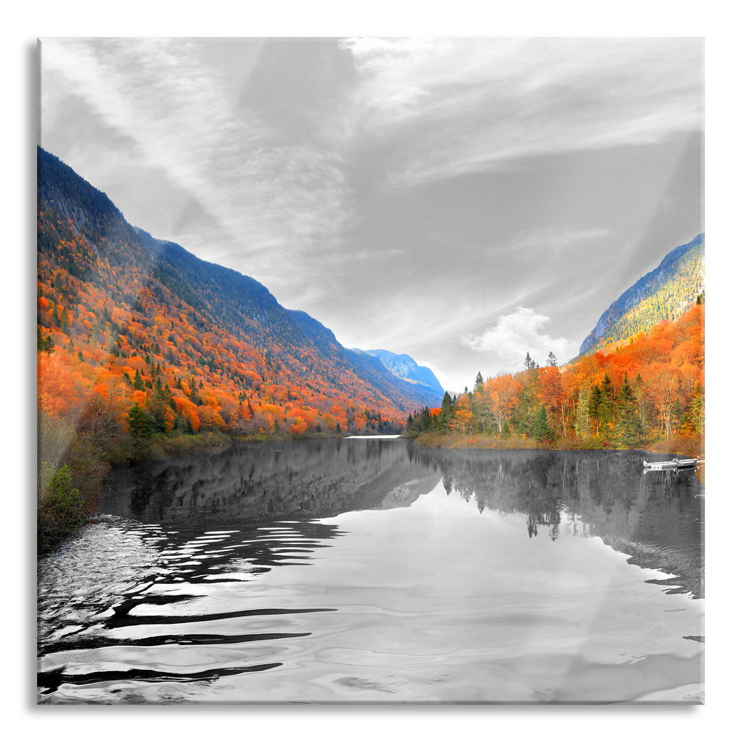 Gerahmtes Glasbild Valley River Between Autumnal Mountains