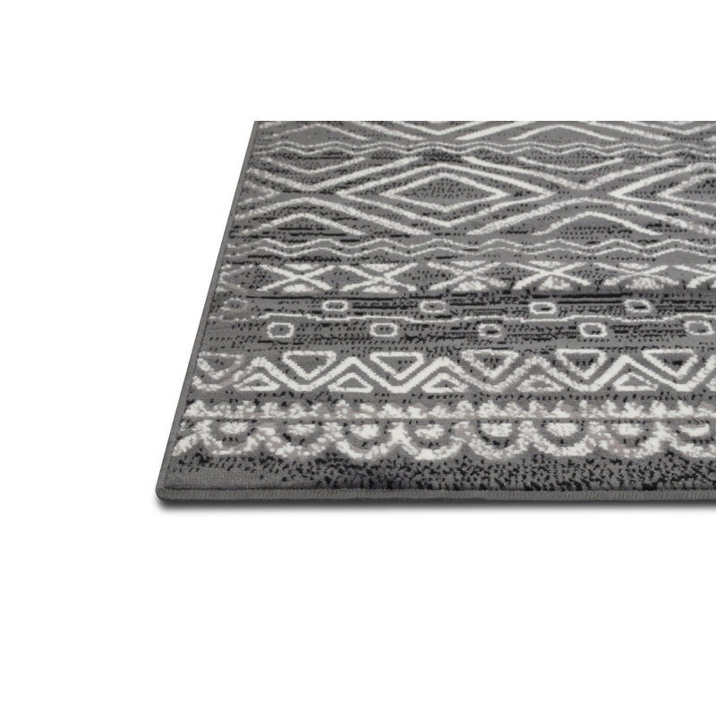 Holahan Southwestern Indoor Rug, Rectangle 5' x 7'