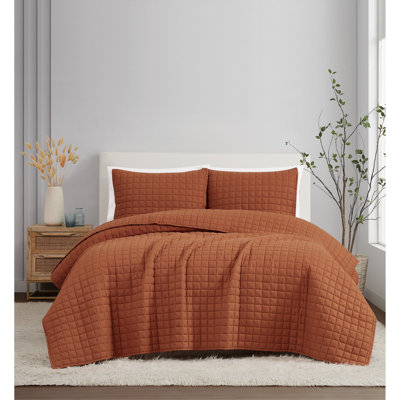 Nena Bedding