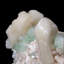 Apophyllite vert cristal avec stilbite sur heulandite