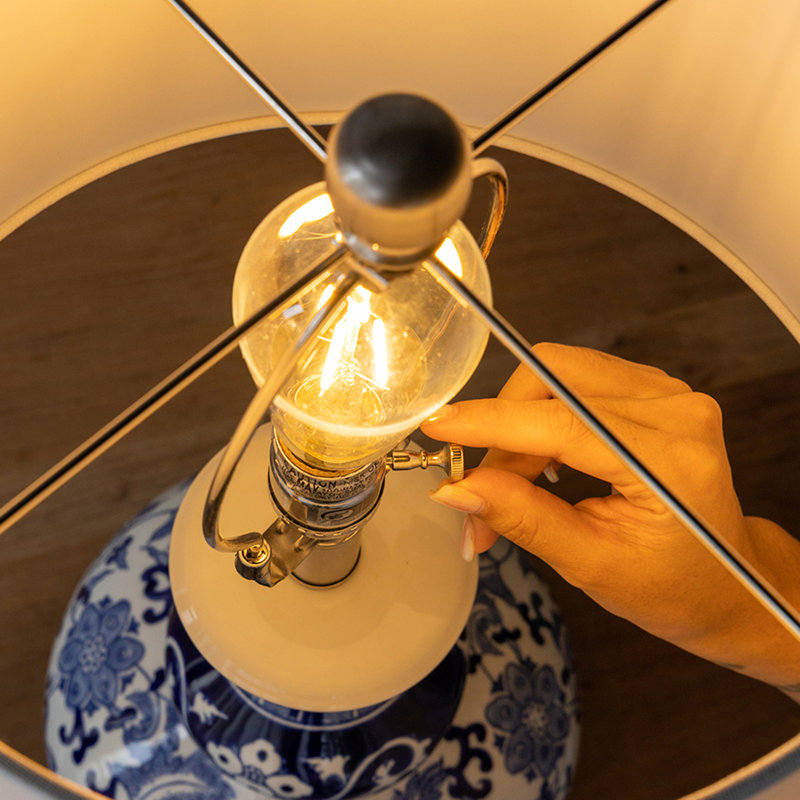 Minimalist Design Modern Table Lamp