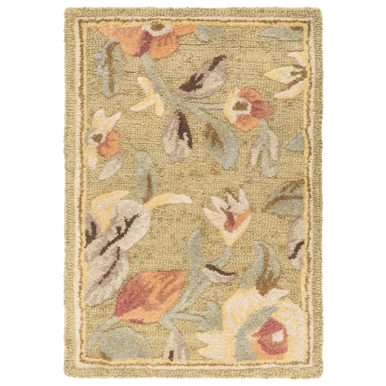 Emrick Hand Hooked Wool Floral Rug