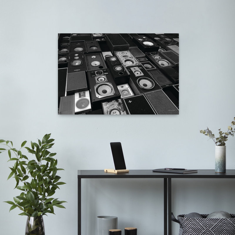 «Never Enough Speakers», art abstrait rétro