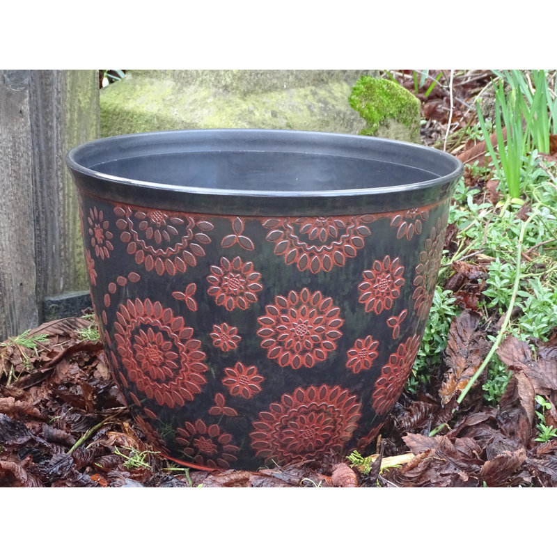Corsair Pot Planter, Black/Red, 27 cm H x 36 cm W x 36 cm D