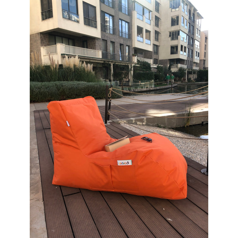 Grand fauteuil à billes confortable et imperméable, orange, 23,6 po x 29,5 po x 43,3 po | 100% polyester, housse zippée amovible, rembourrée de perles de styromousse recyclées | Parfait pour la détente et les sièges décontractés