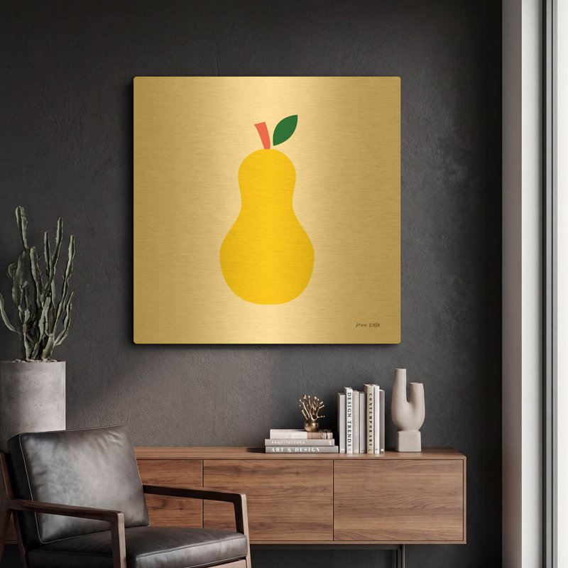 «Yellow Pear» par Ann Kelle, art mural en métal doré, 36 po x 36 po, 36 po x 36 po
