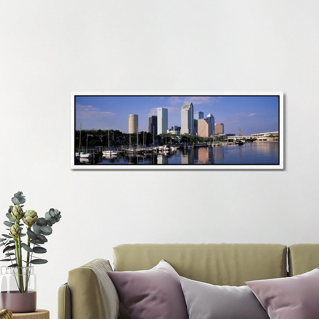 Tampa, Florida, USA von Panoramic Images - Galerie-verpackte Leinwand Giclée