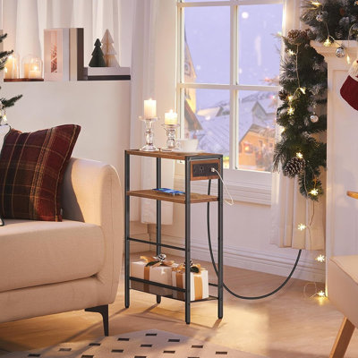 Petite table d'appoint étroite avec station de charge, table de bout Skinny pour les petits espaces, table de chevet mince avec prise USB, canapé à côté de la table avec tablette de rangement, brun rustique et noir BF102UBZ01