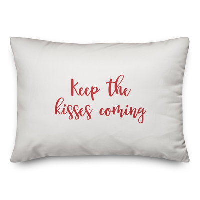  Coussin Keep The Kisses Coming