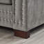 Design moderne en velours à 5 places avec accoudoirs carrés décorés de clous argentés, sièges confortables à haute élasticité, housses de coussin amovibles, rangement sous le comptoir, pieds en bois massif avec accoudoirs 2 et 3 places-1389005299