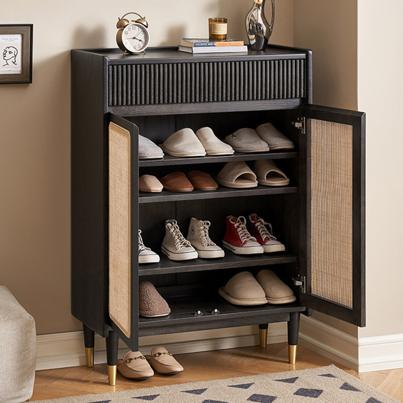 Range-chaussures léger et tendance