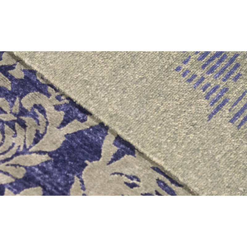 Neo Villa Damask Area Rug