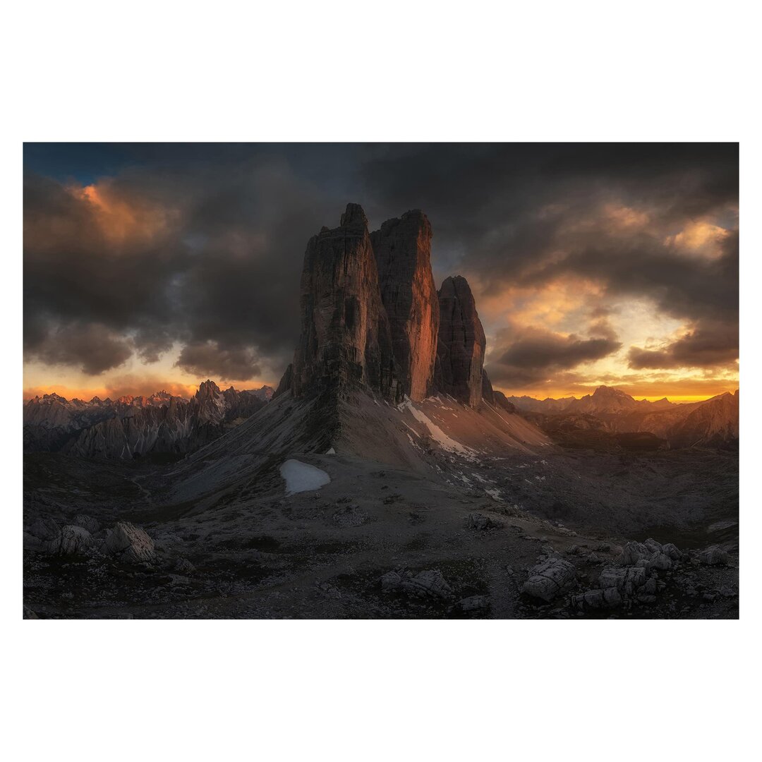 Strukturierte Fototapete Three Peaks 1,9 m x 288 cm