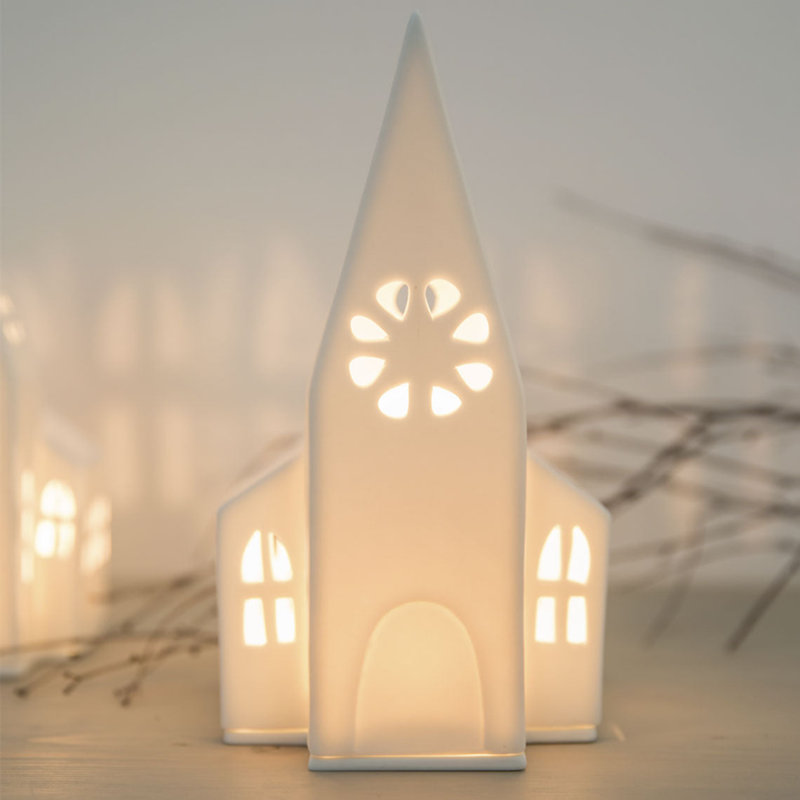Porcelaine Village House Church, H 9,1 po x l 4,7 po x P 4,5 po