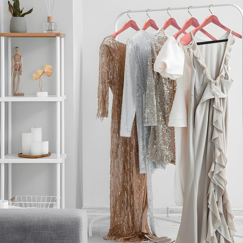 Cedar Non-Slip Standard Hanger