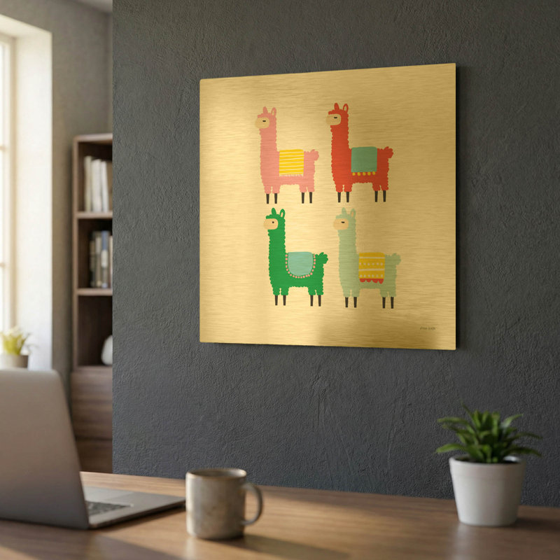 «The Llamas» par Ann Kelle, art mural en métal doré, 24 po x 24 po, 24 po x 24 po