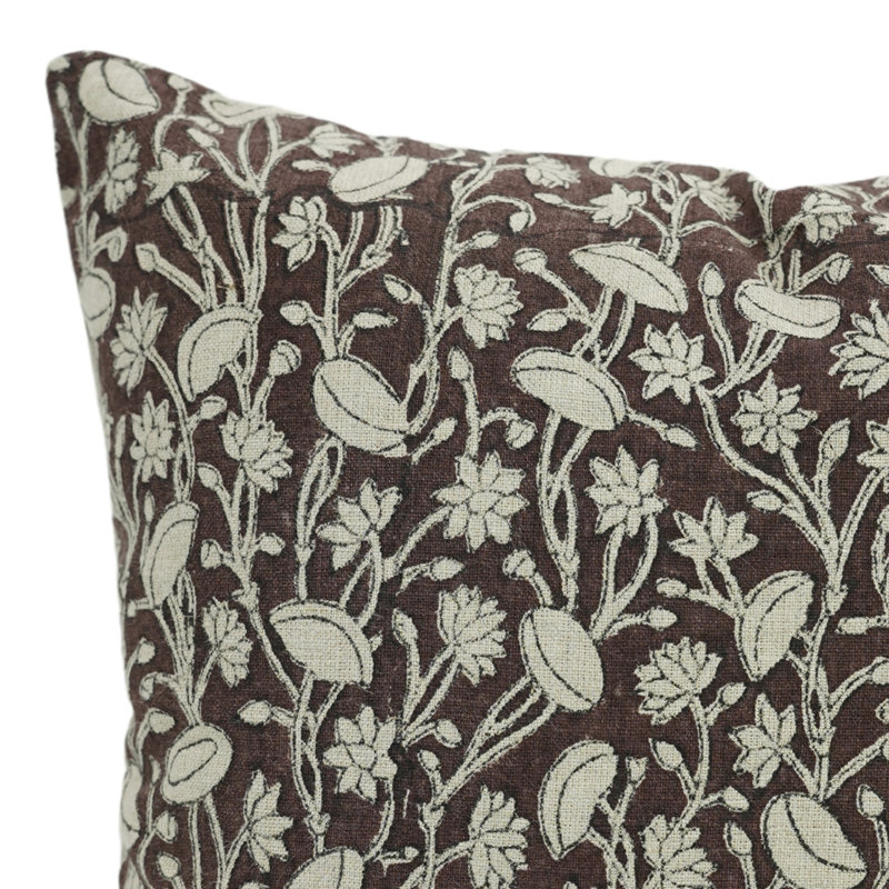 Housse de coussin Fab divine - Design floral pour intérieurs modernes et traditionnels, Pishta, H 26 po x l 26 po