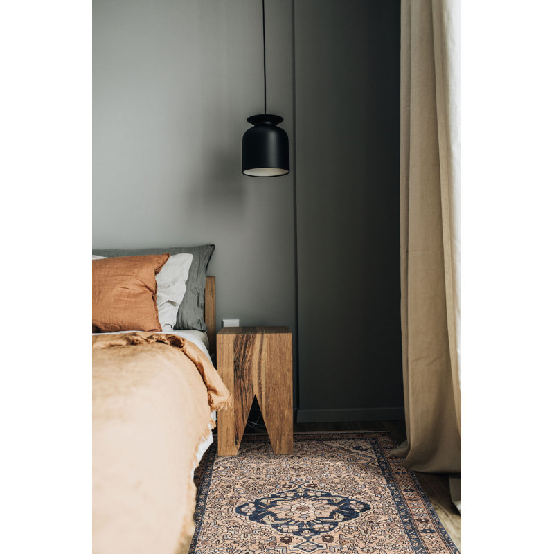 Tapis brun clair Antalya 3 pi 11 po x 6 pi 4 po